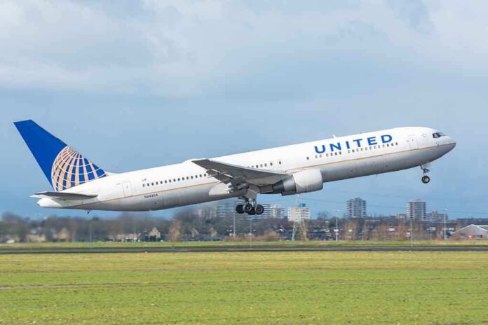 390504661 featured image United airplane taking off from a runway.