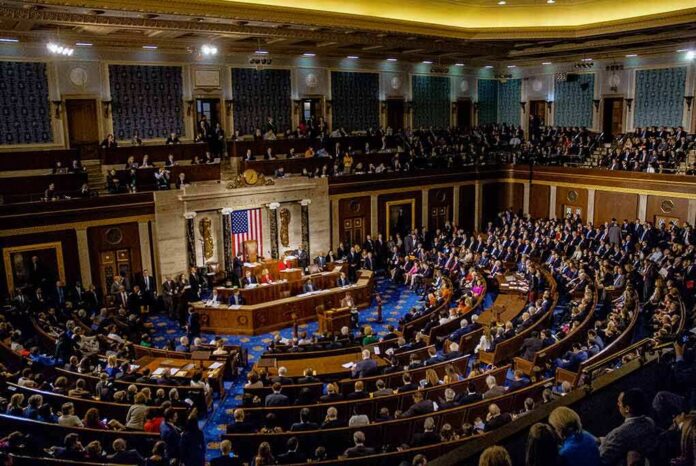 1186368274 featured image Legislative chamber filled with people during a session