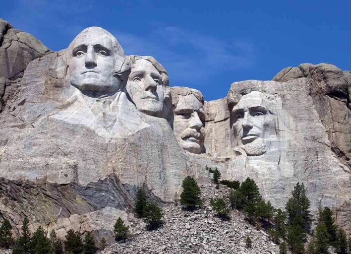 113115559 featured image Mount Rushmore with four presidential faces carved in rock