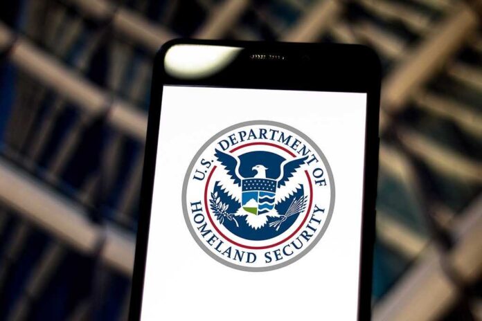 1389550511 featured image U S Department of Homeland Security logo on smartphone