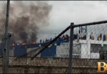 Prison Protest EXPLODES – Roof On Fire! Venezuelan inmates take to prison roof to protest shootings, abuse