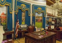 Trump Used Elaborate Plot To Switch Planes Oval Office-style desk and decor in a museum display